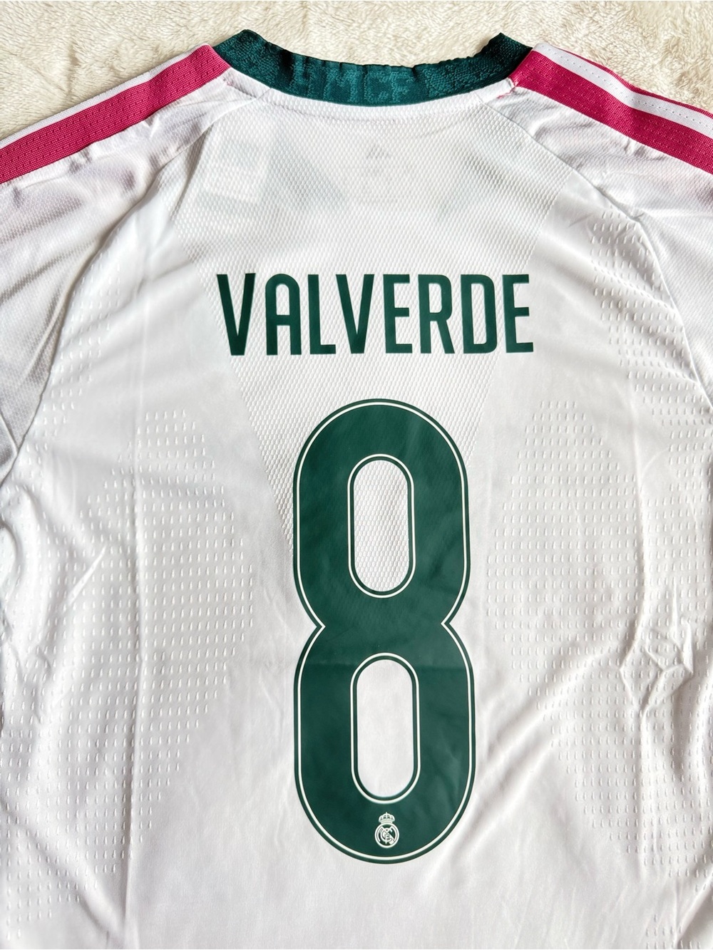 Real Madrid FC Home Jersey 2026/27. Valverde #8 - Picture 2 of 8